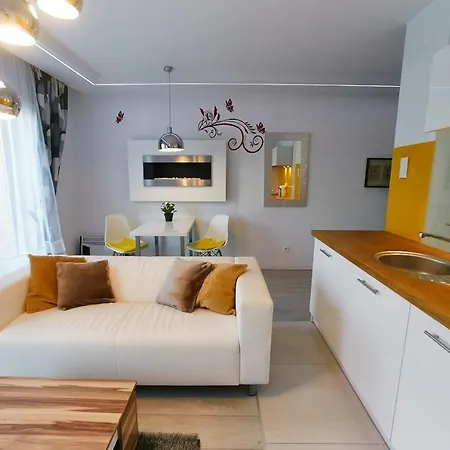 Apartment Lazarza *