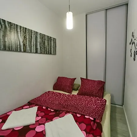 Lazarza Apartment