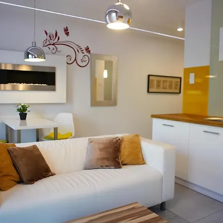 Lazarza Apartment